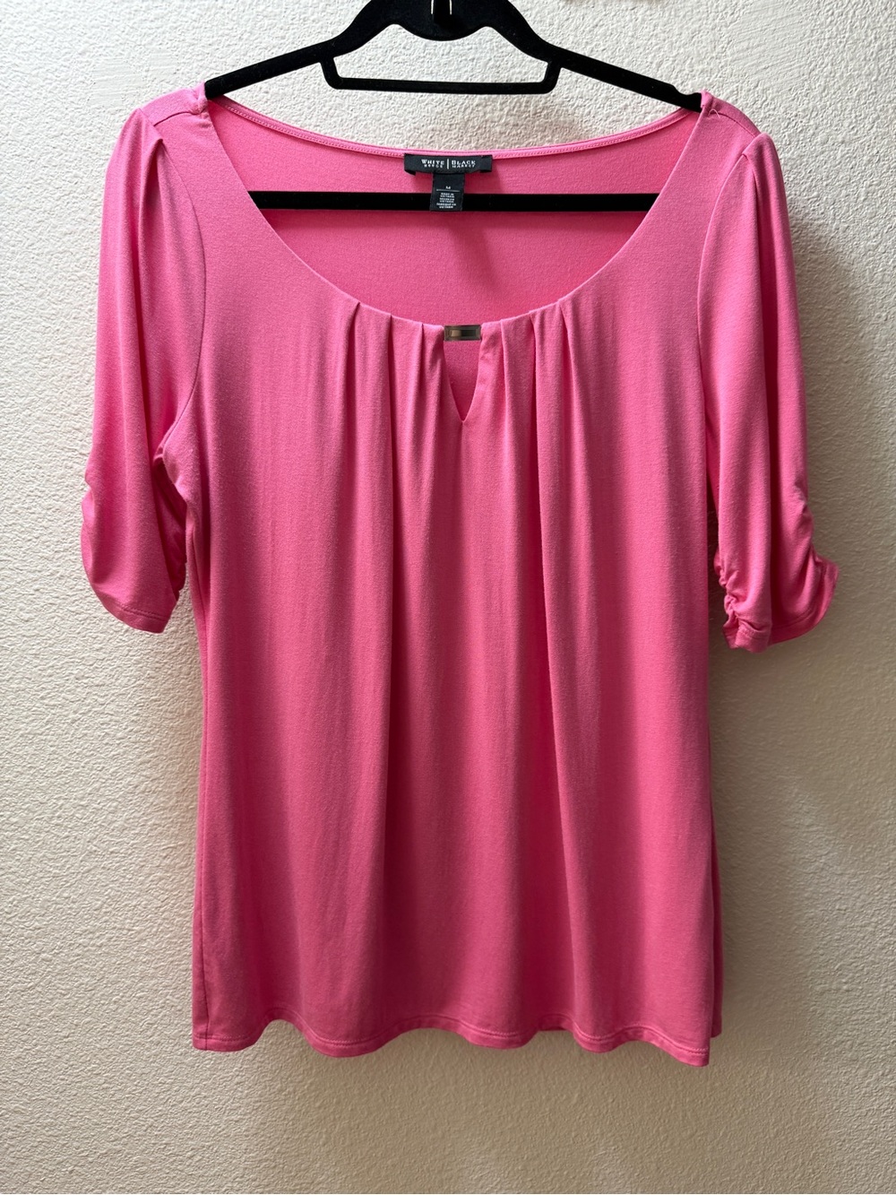 White House Black Market Pink Blouse Medium Pleated Keyhole Ruched Sleeve Rayon